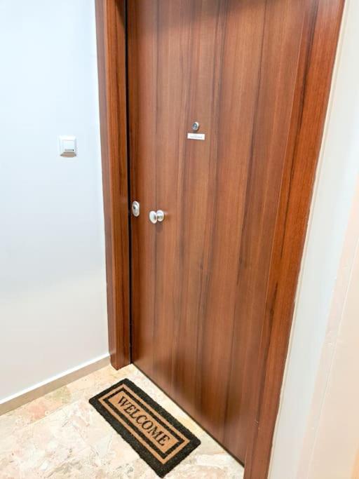 Luxury Suite Patras Bagian luar foto