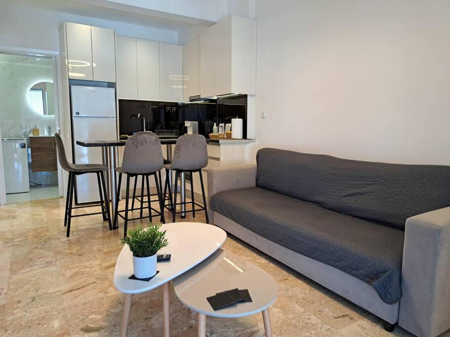 Luxury Suite Patras Bagian luar foto